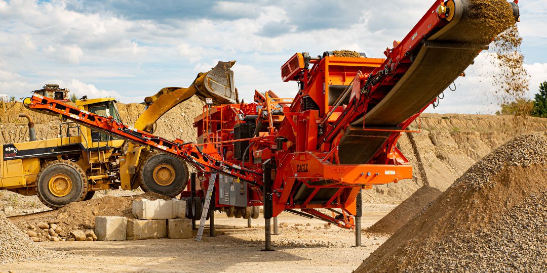 The Importance of Optimizing Your Portable Plant's Hydraulic Lift and Leveling System